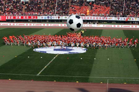 儒尼尼奥96／97赛季降级仍获英超最佳球员（96／97球队降级，儒尼尼奥却荣膺英超年度最佳）
